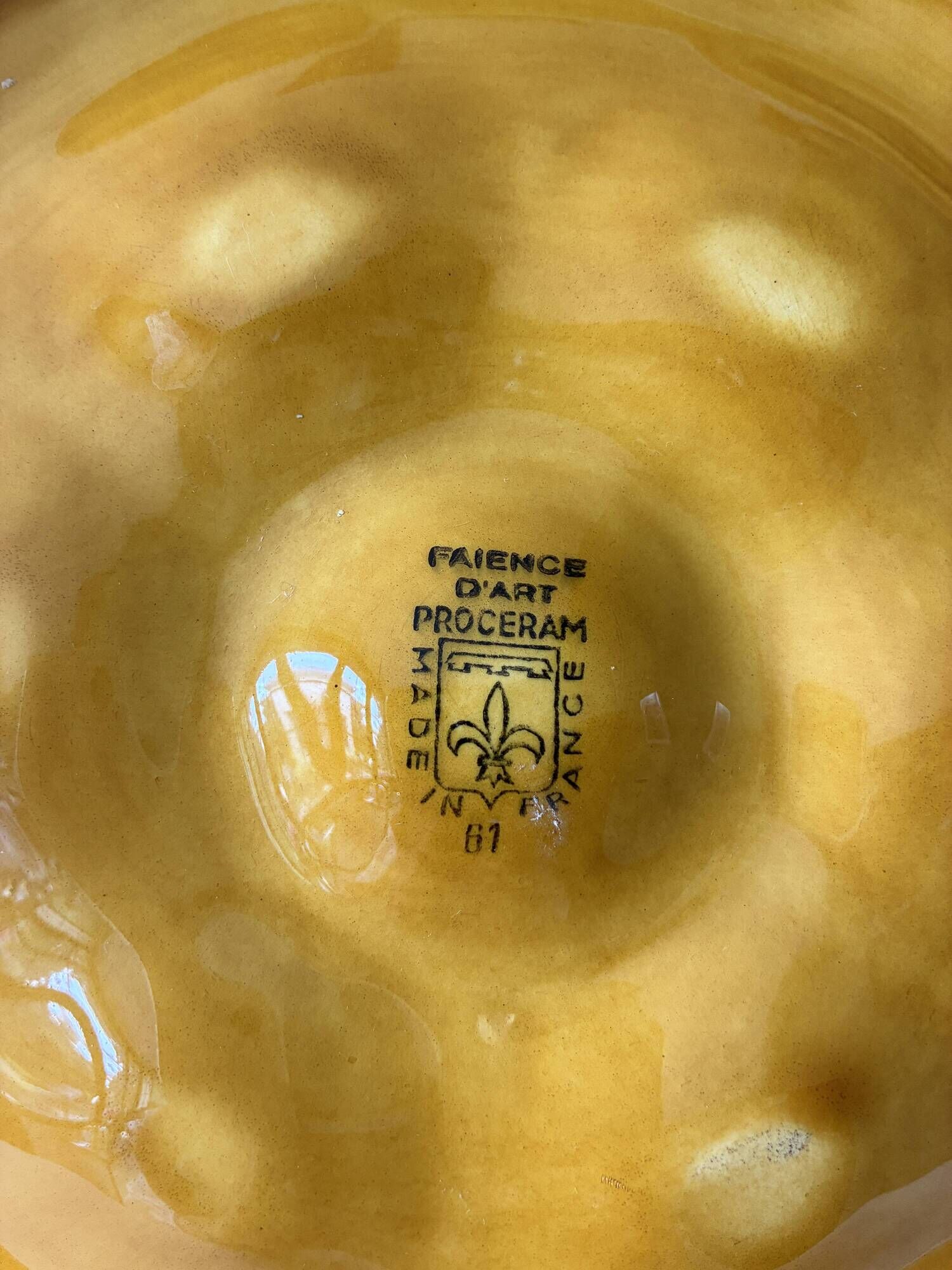 Large shell dish from the 1950s