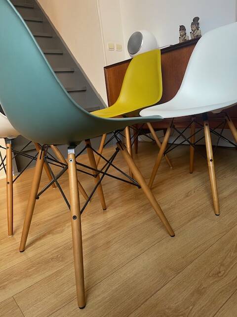 Eames VITRA chair