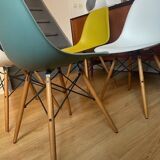 Eames VITRA chair
