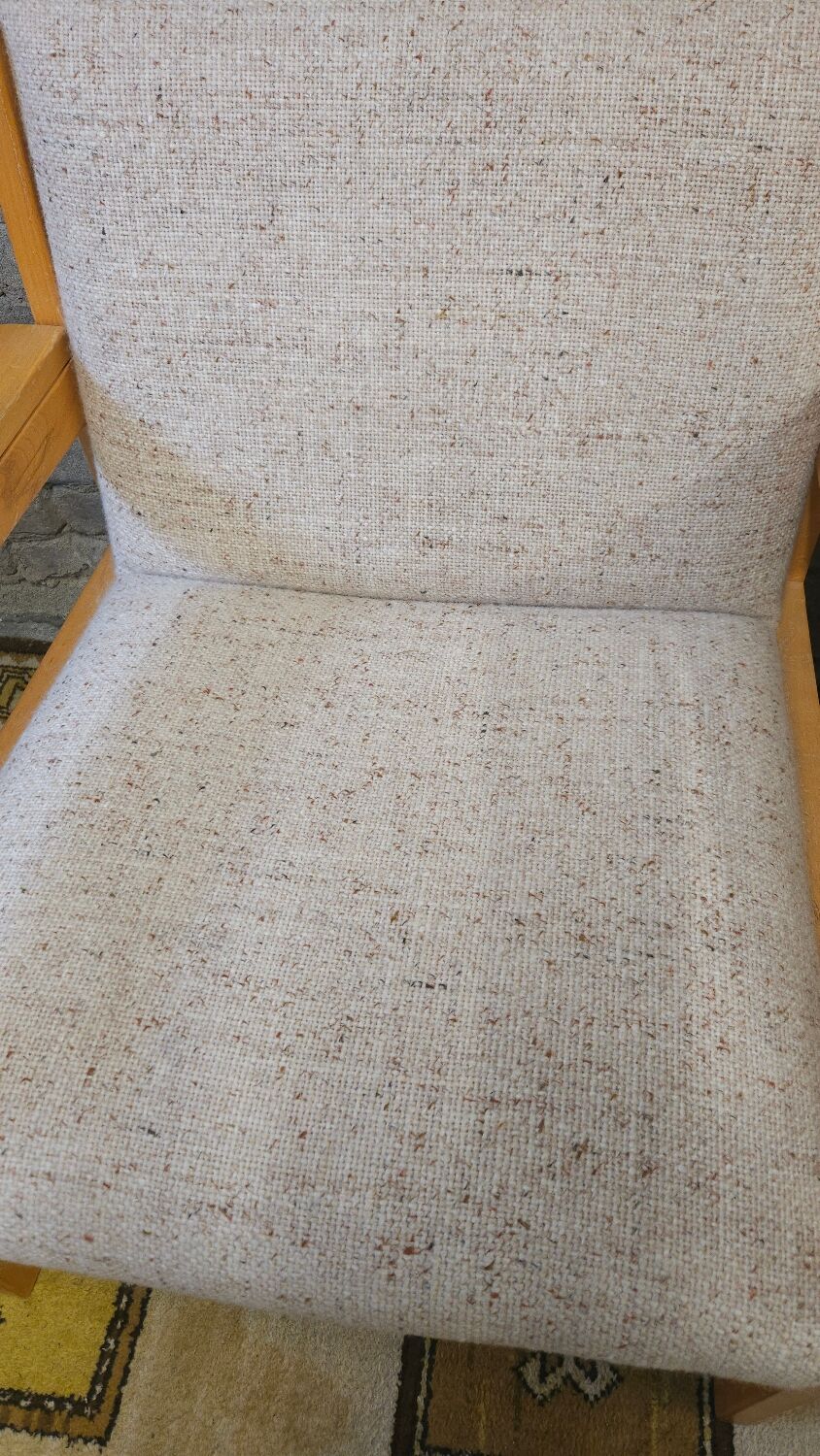 Paire de fauteuils laine bouclette 1970