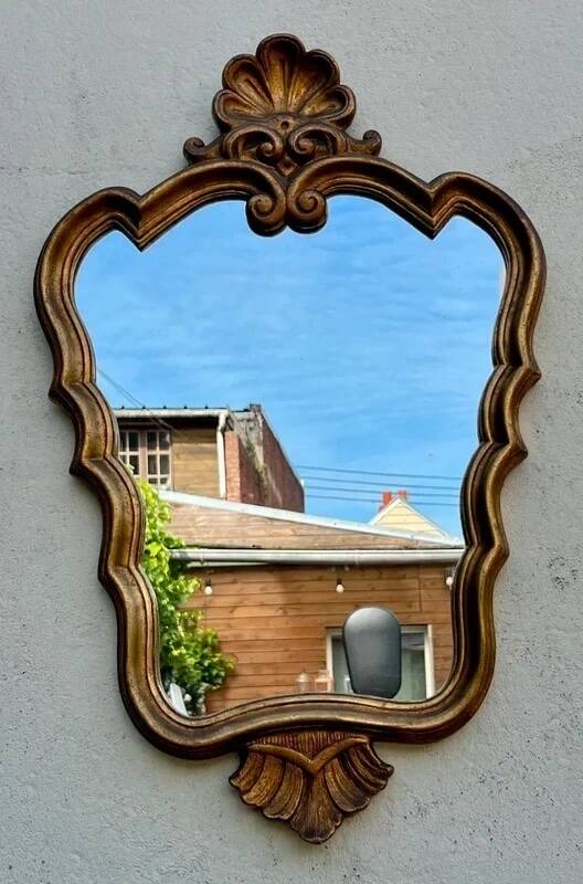 Baroque mirror in gilded wood from the 1960s – 65.5 x 42 cm – 2.5 kg