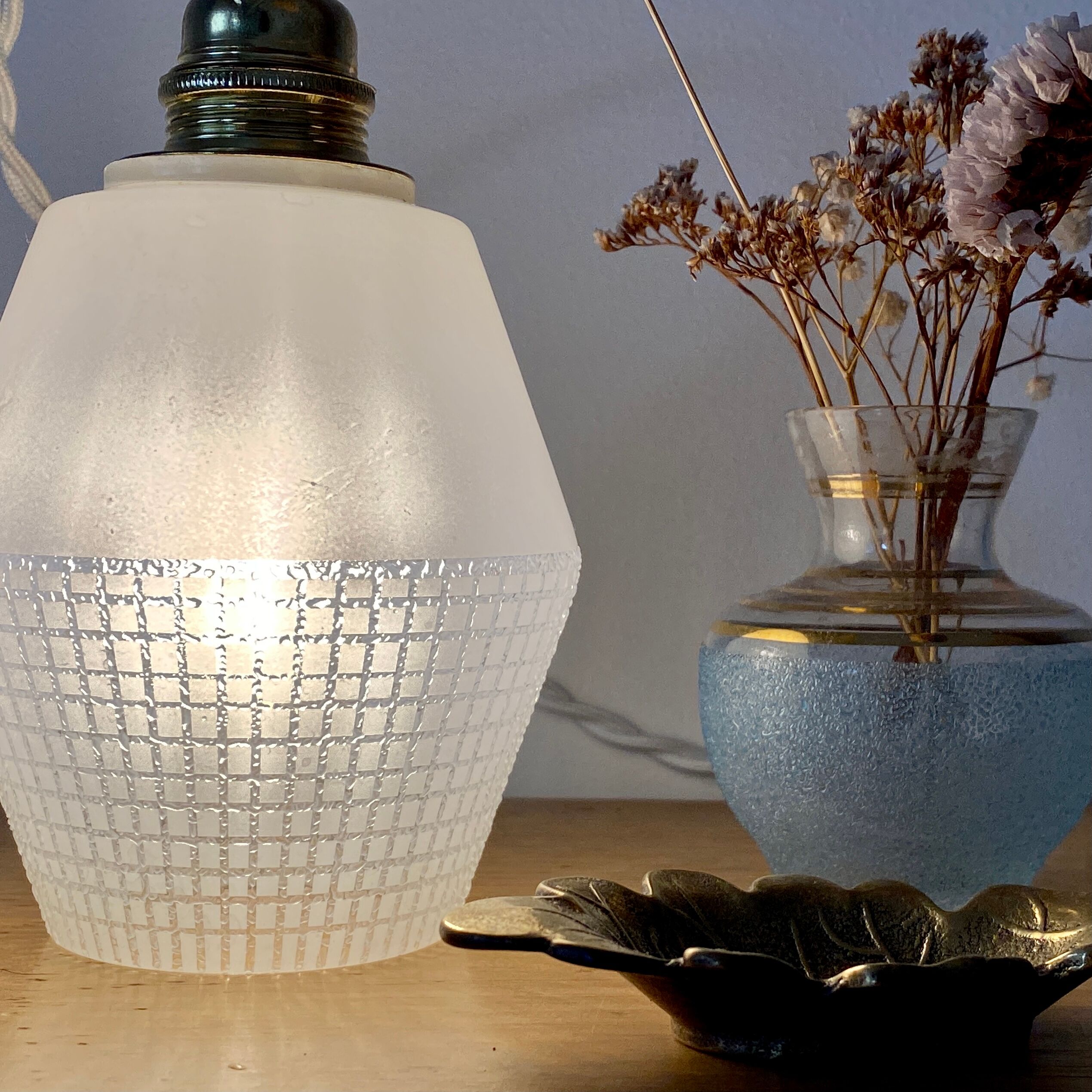 Vintage tulip walker in white opaline