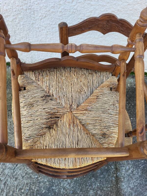 Pair of provencal straw armchairs in walnut