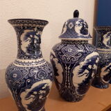 Potiche et ses deux vases bleu delfts
