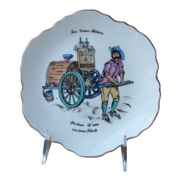 Plate decoration of old trades, water carrier in the 18th century.