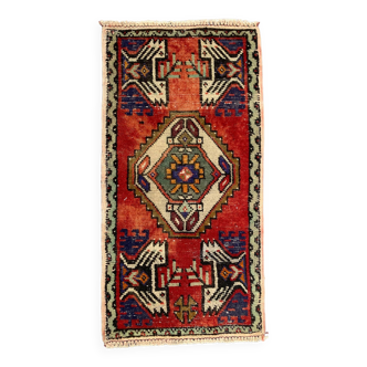 Small Vintage Turkish Rug 99x50 cm, Short Runner, Tribal, Shabby, Mini Carpet