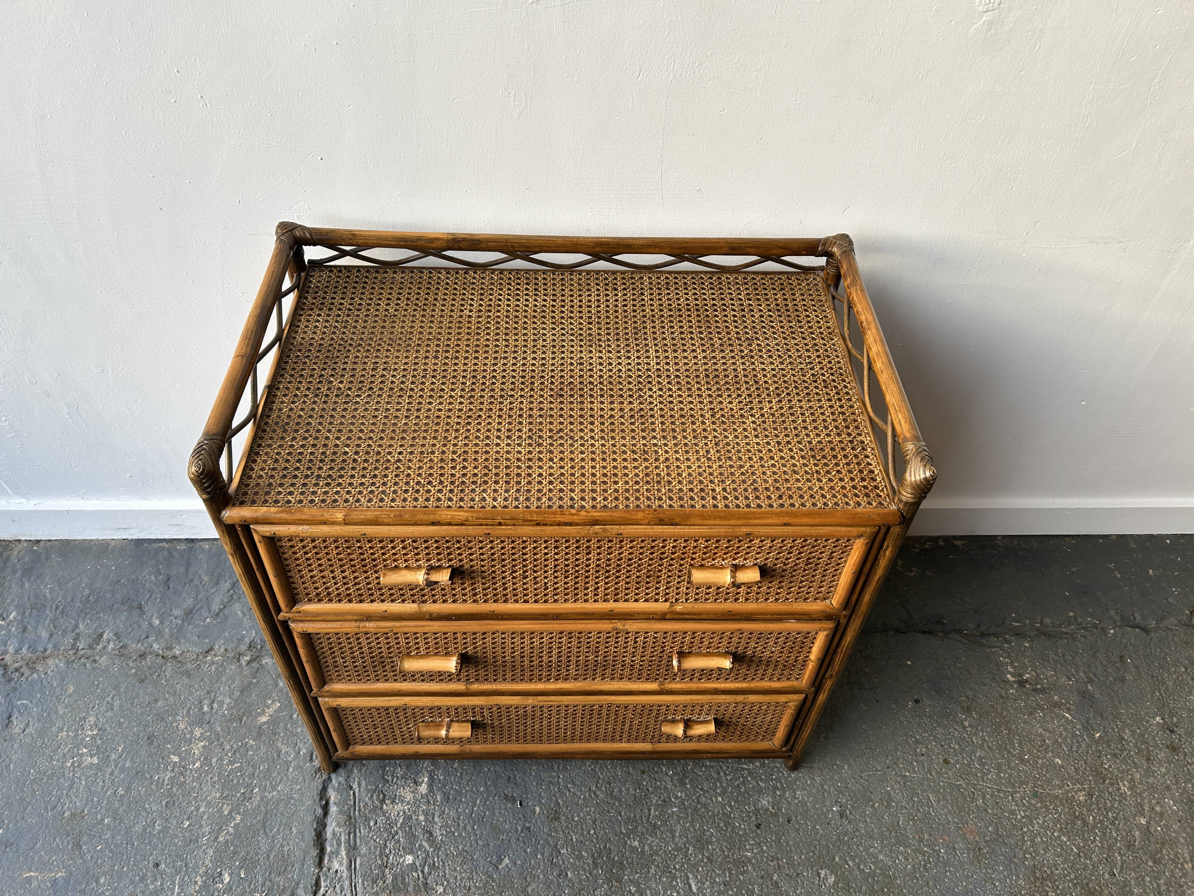 Commode en bambou et rotin Angraves des années 1970