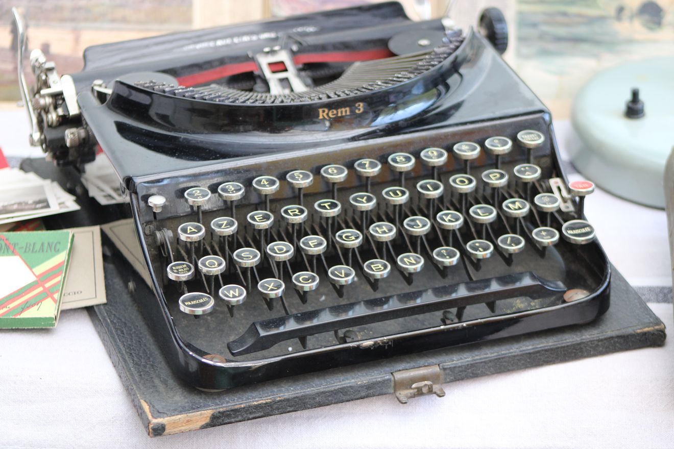 Old typewriter