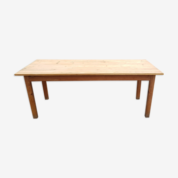 Pine farm table