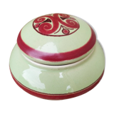 Paul Yvain's keraluc candy in the late 1940s