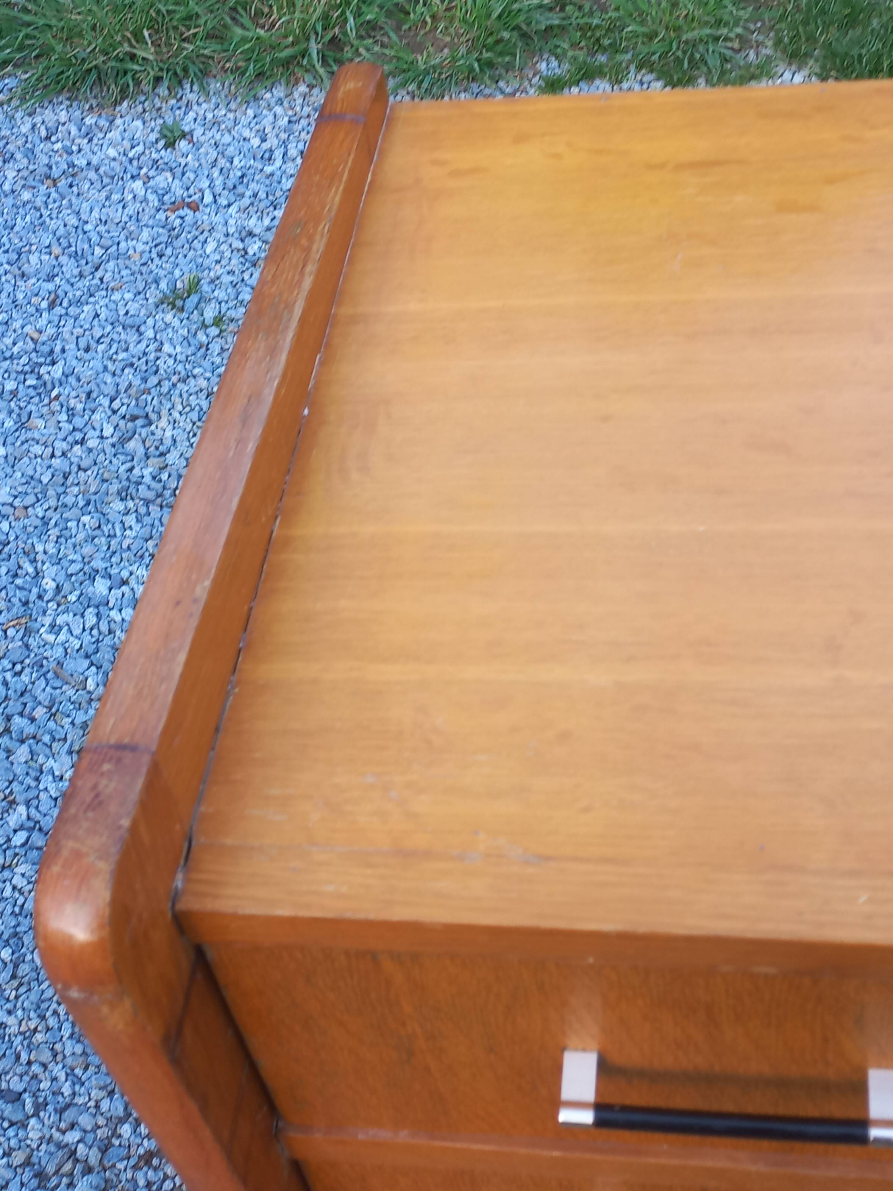 Vintage oak commode with tapered legs and wings from the 1950s.