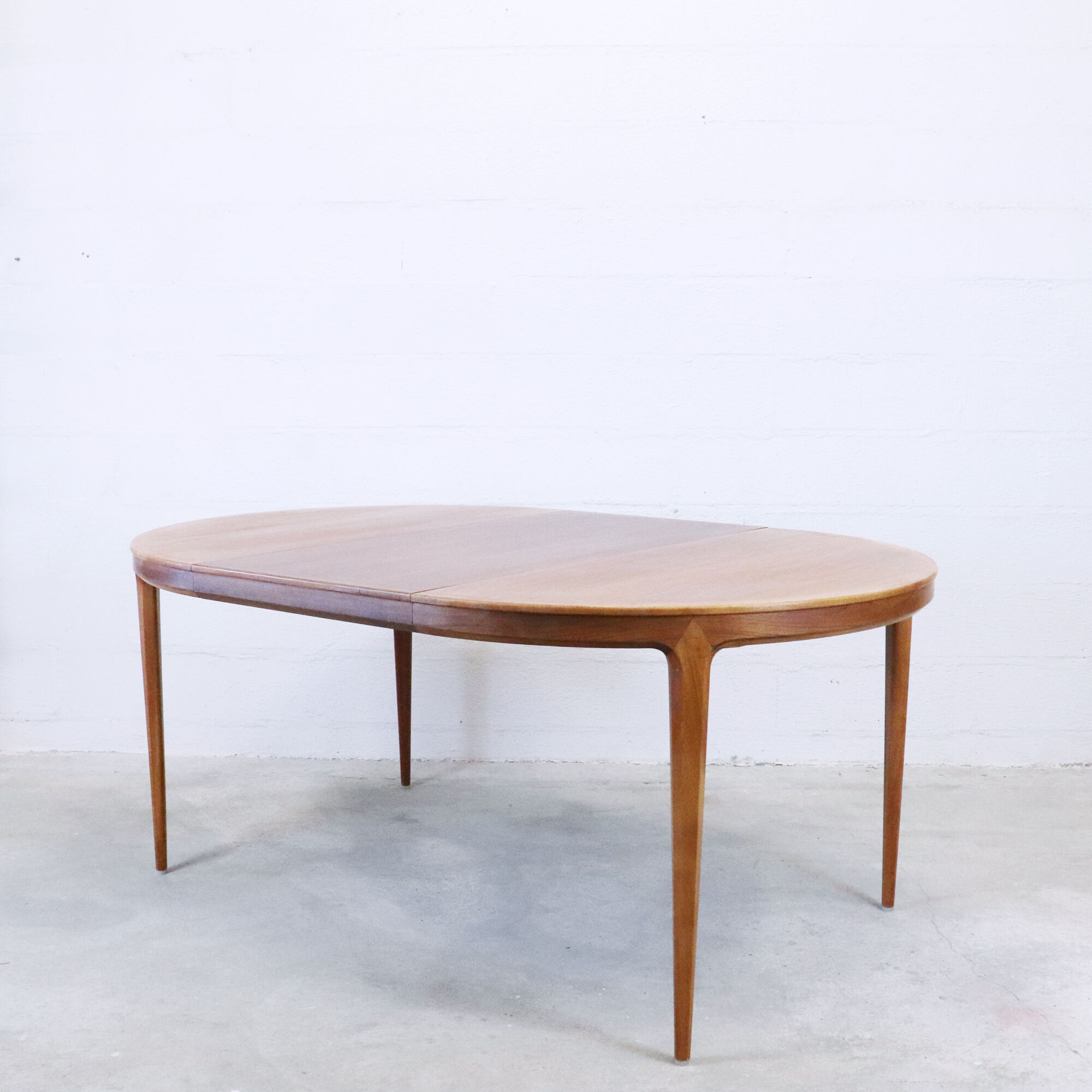 Walnut dining table, Bodafors, 1960