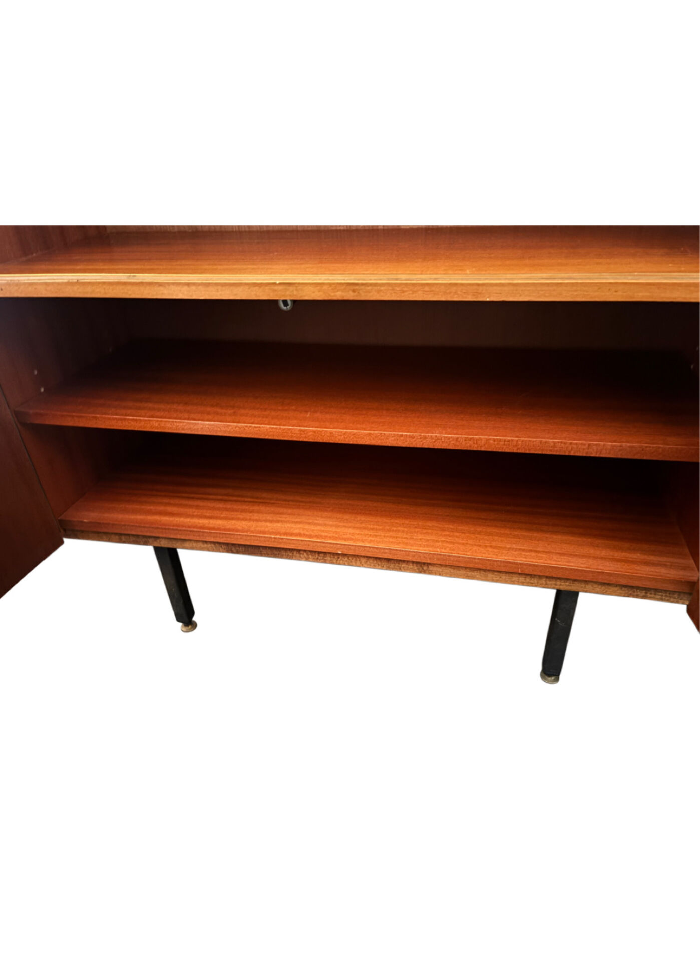 Bibliothèque vitrée moderniste années 60 en bois et métal noir