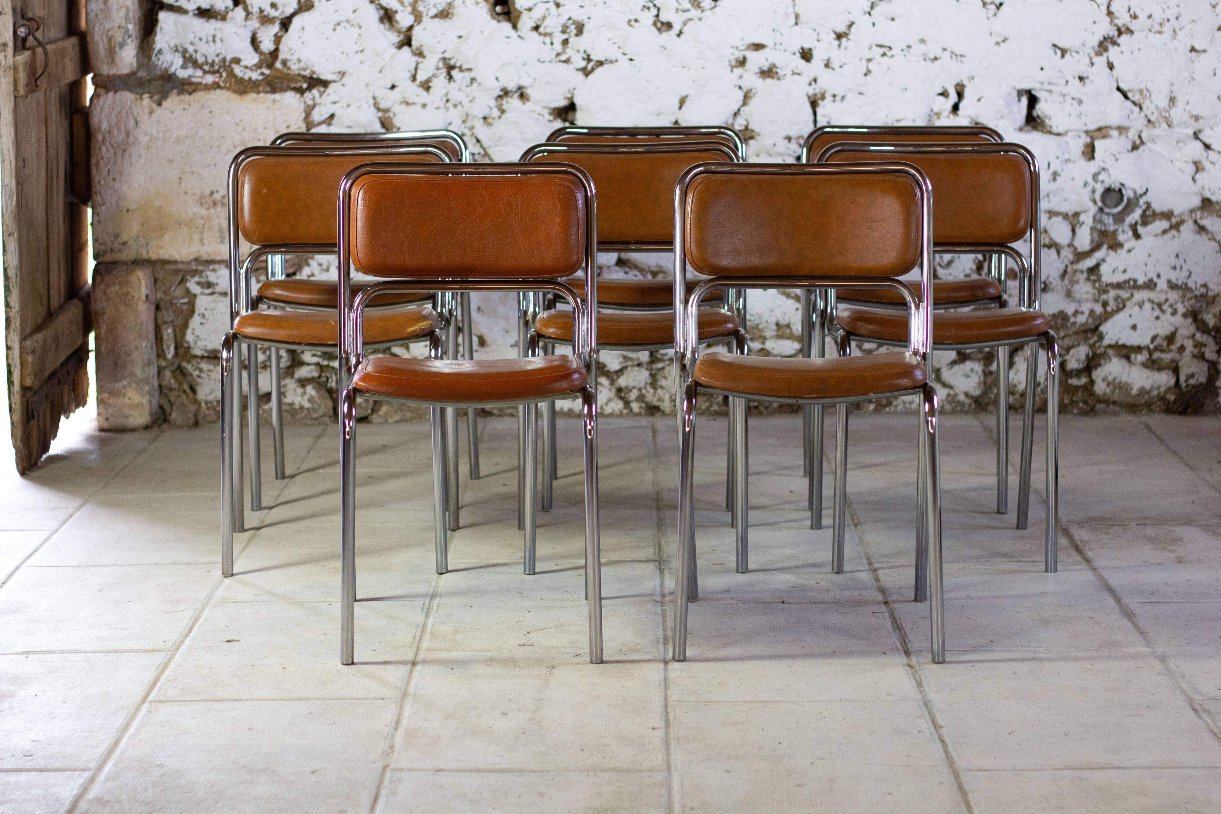 8 vintage tubular chrome and skai chairs, 1970