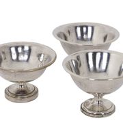 Coupe en métal argenté. Époque 1950.