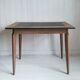 Table scandinave