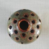 Vase pique fleurs