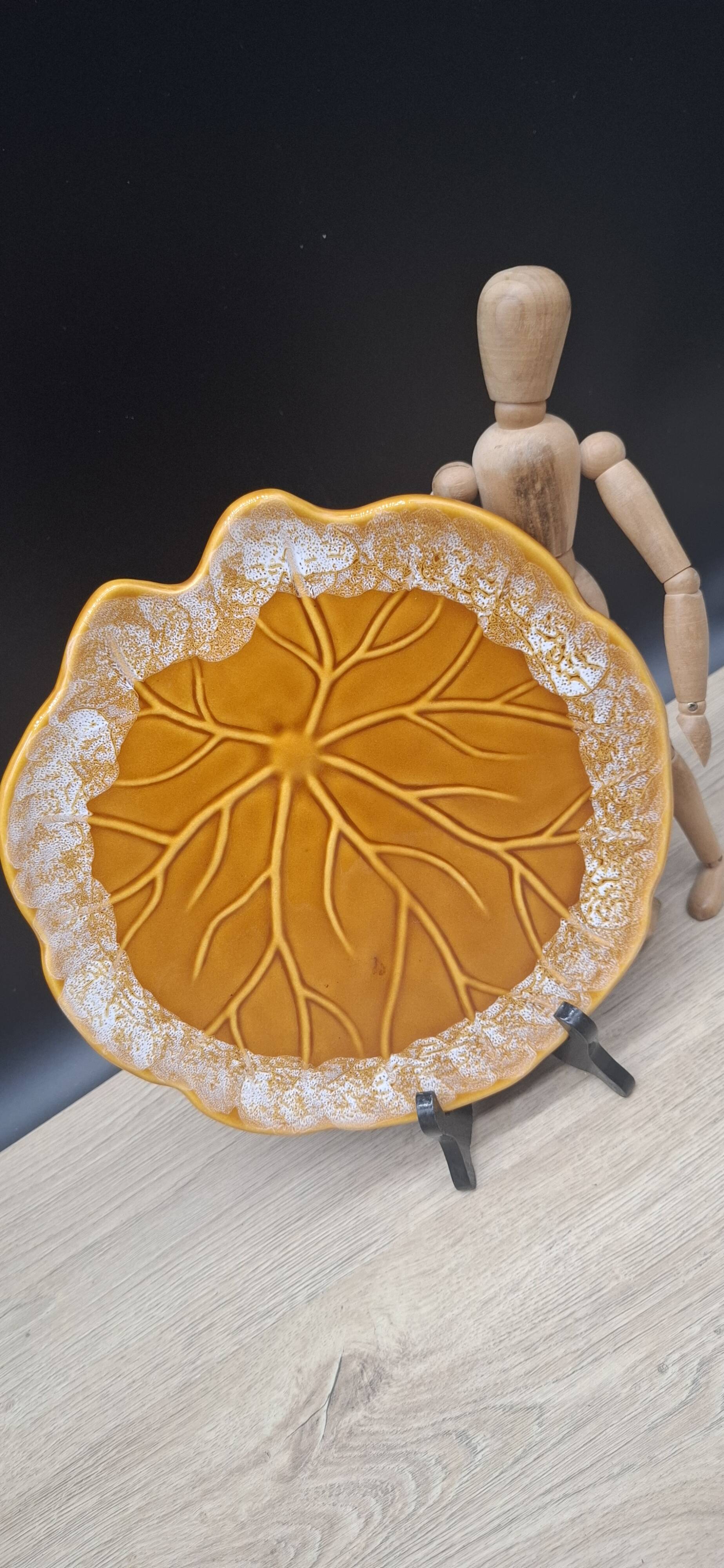 Leaf slip dish
