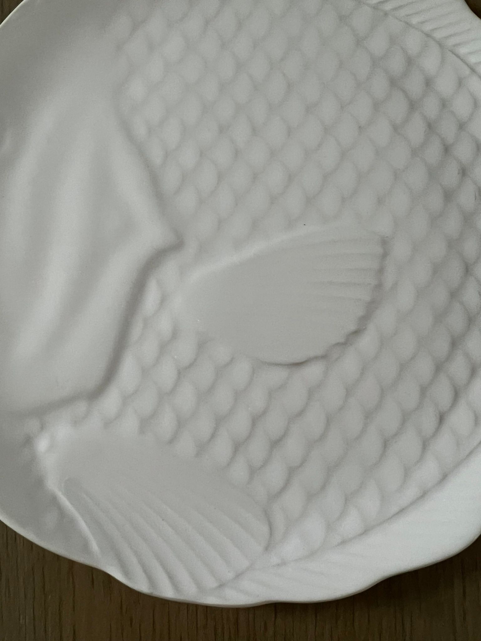 10 Vintage fish-shaped flat plates