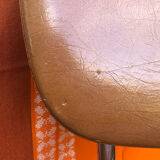 Paire de chaises en simili cuir
