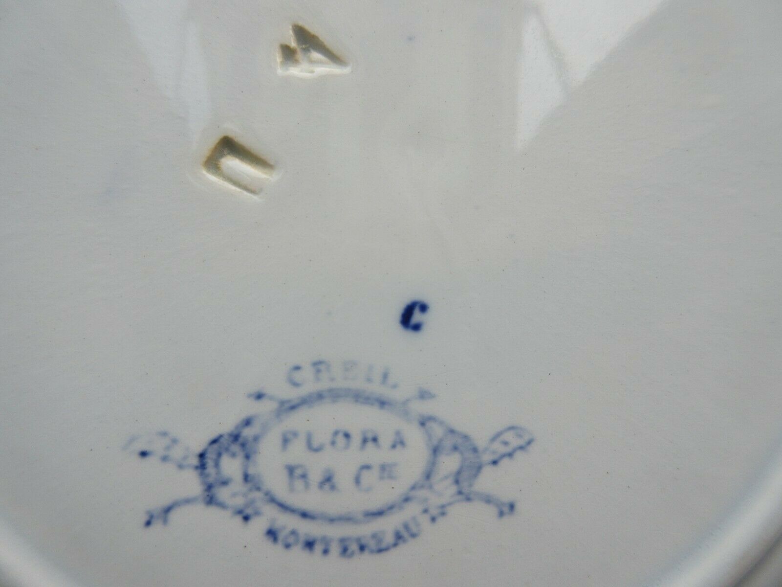 3 dessert plates Creil Montereau, Model Flora: Blue liserons