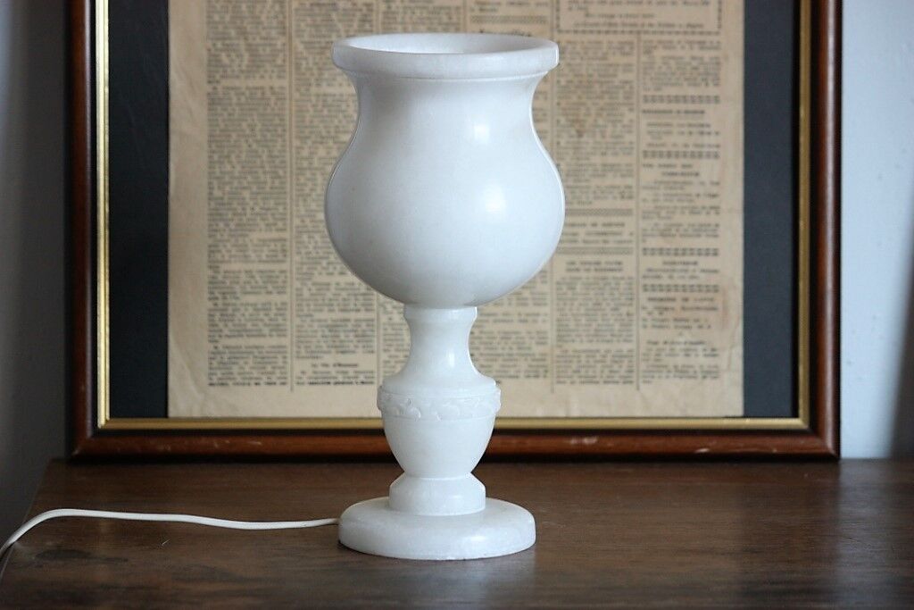 Alabaster lamp