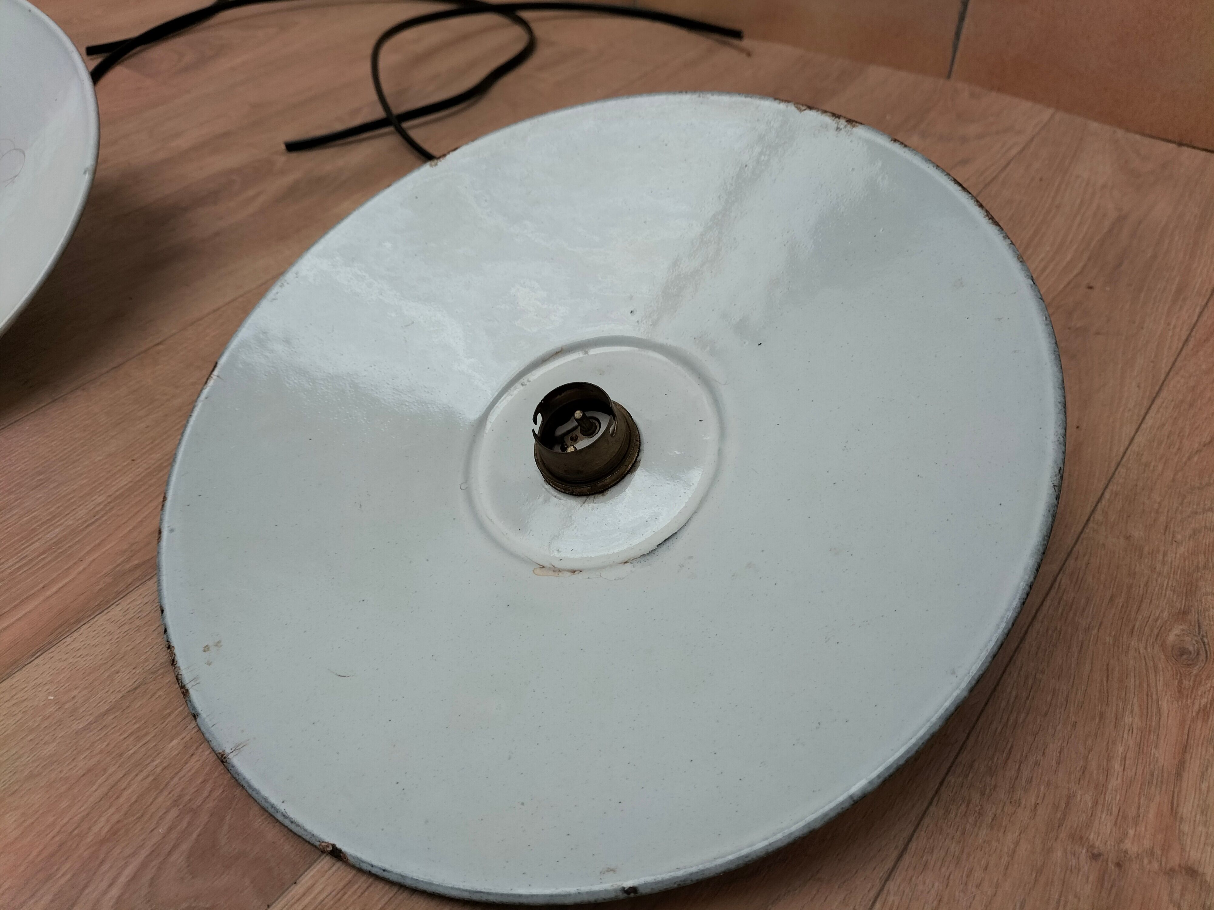 Set of 4 old pendant lamps