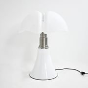 Lampe de table « Pipistrello » blanche de Gae Aulenti pour Martinelli Luce