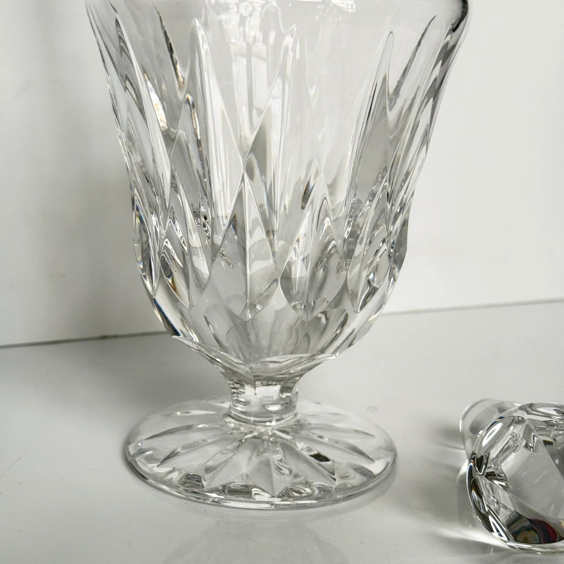 Crystal carafe from Saint-Louis – elegant size