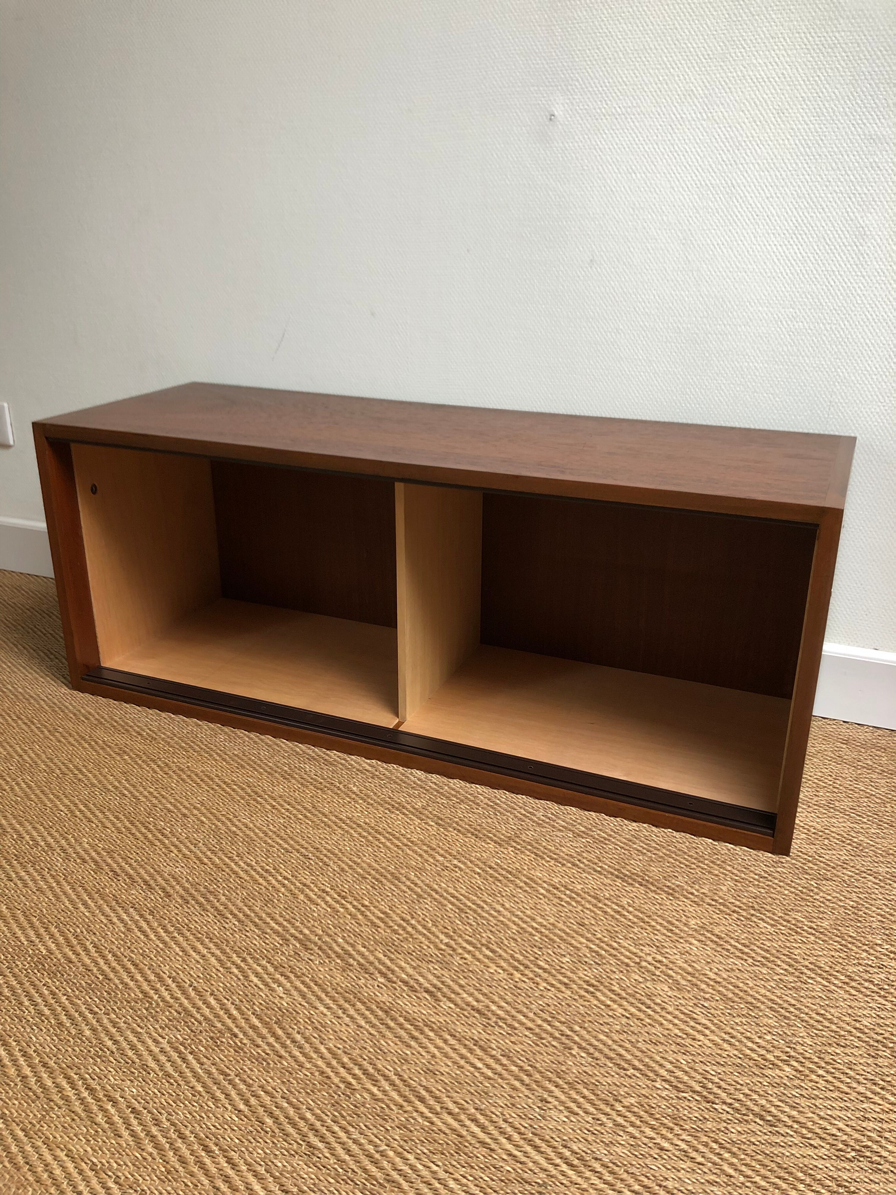 Wall-mounted sideboard