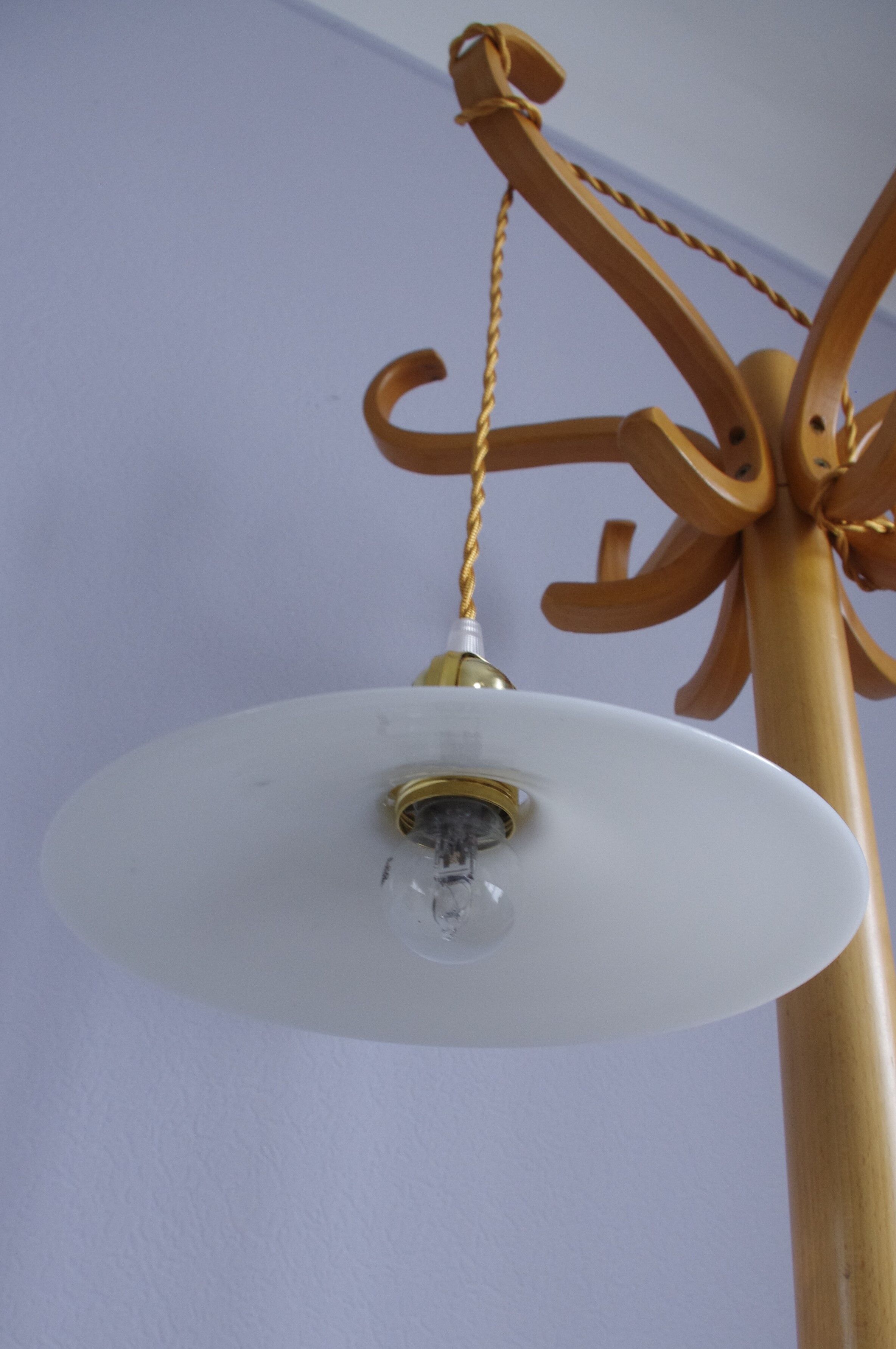 Flat opaline hanging lamp
