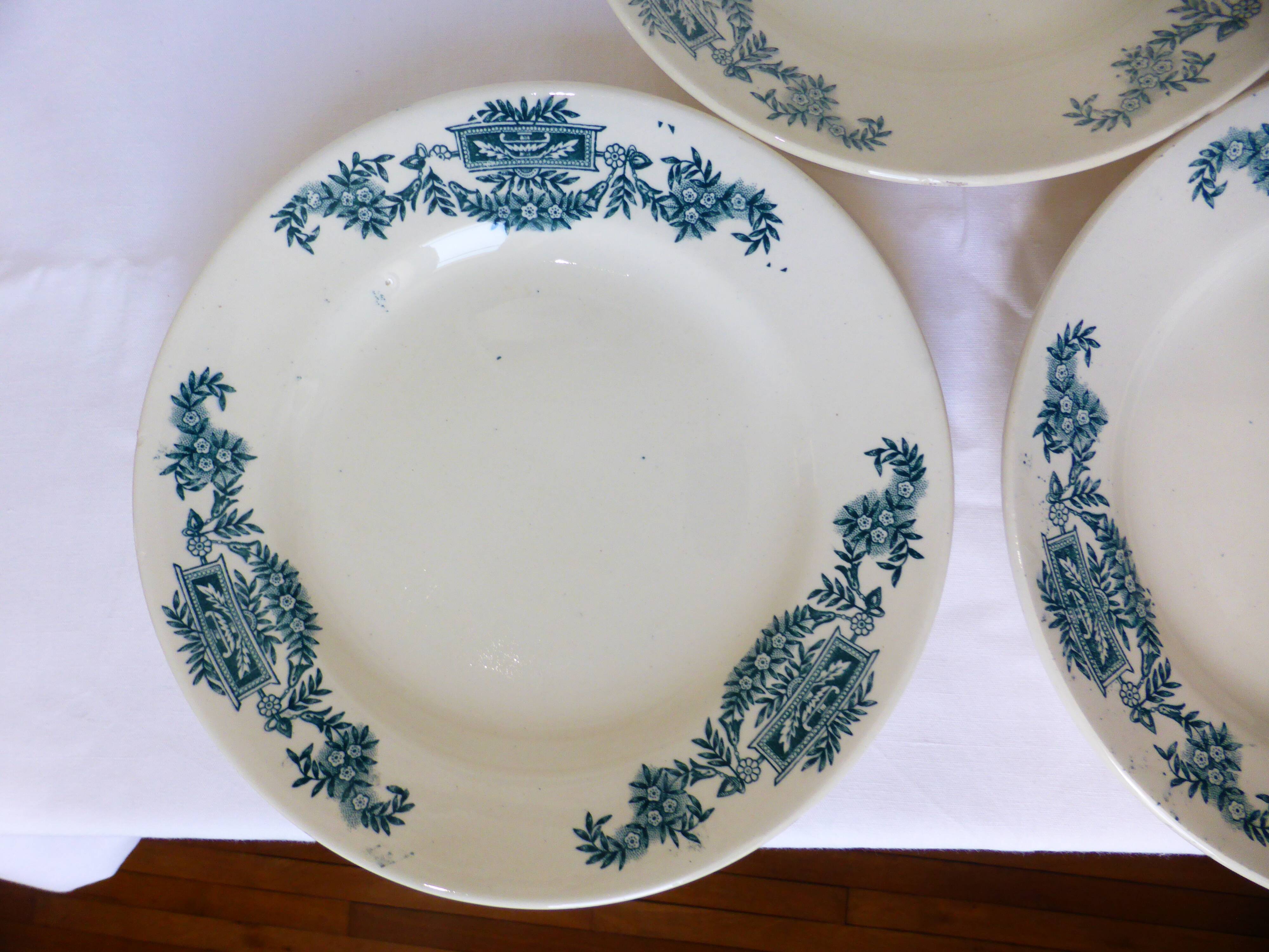 3 flat plates from Longchamp model Lutèce 220612