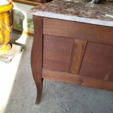 Commode sauteuse en bois de rose plateau en marbre rose