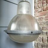 Holophane sphere suspension