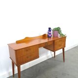 Side table met lades en messing details uit Zweden, kinder bureau