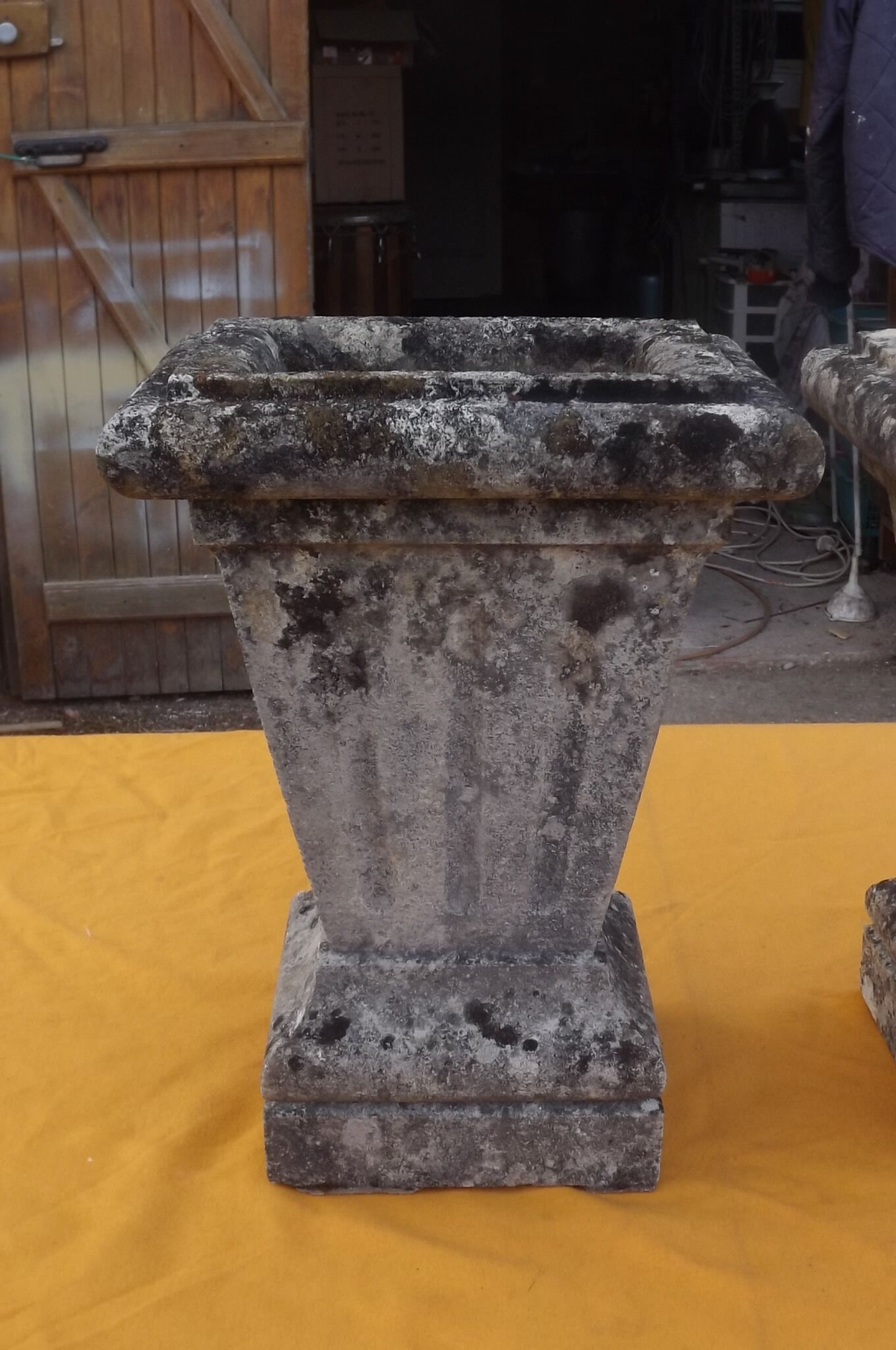 Pair of Vases 19 th in Pierre de Dordogne