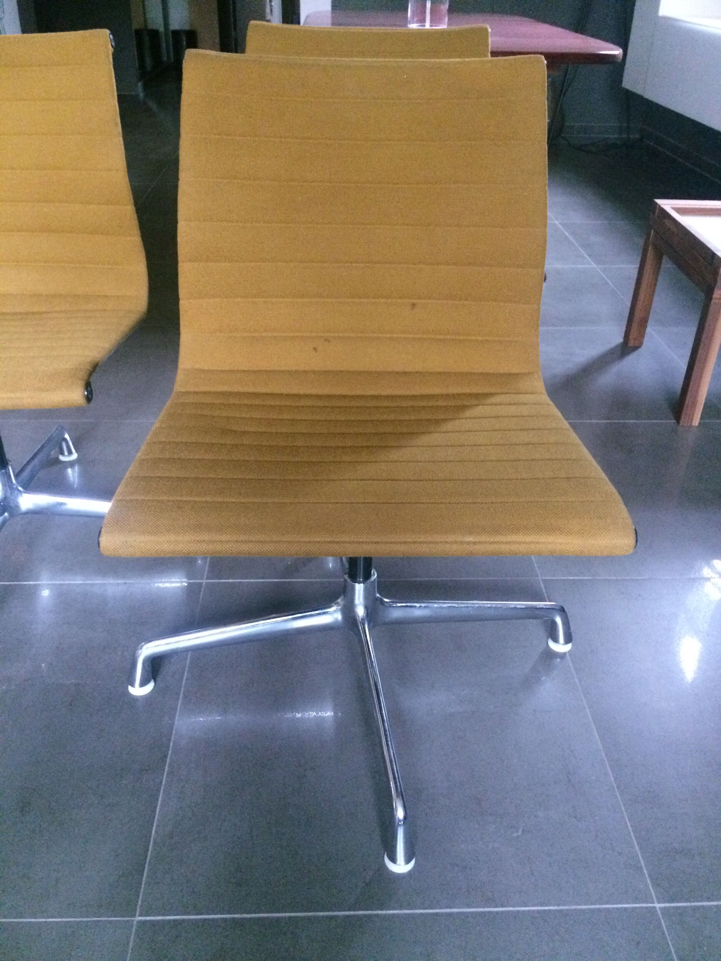 Chairs EA 105 by Charles & Ray Eames for Herman Miller