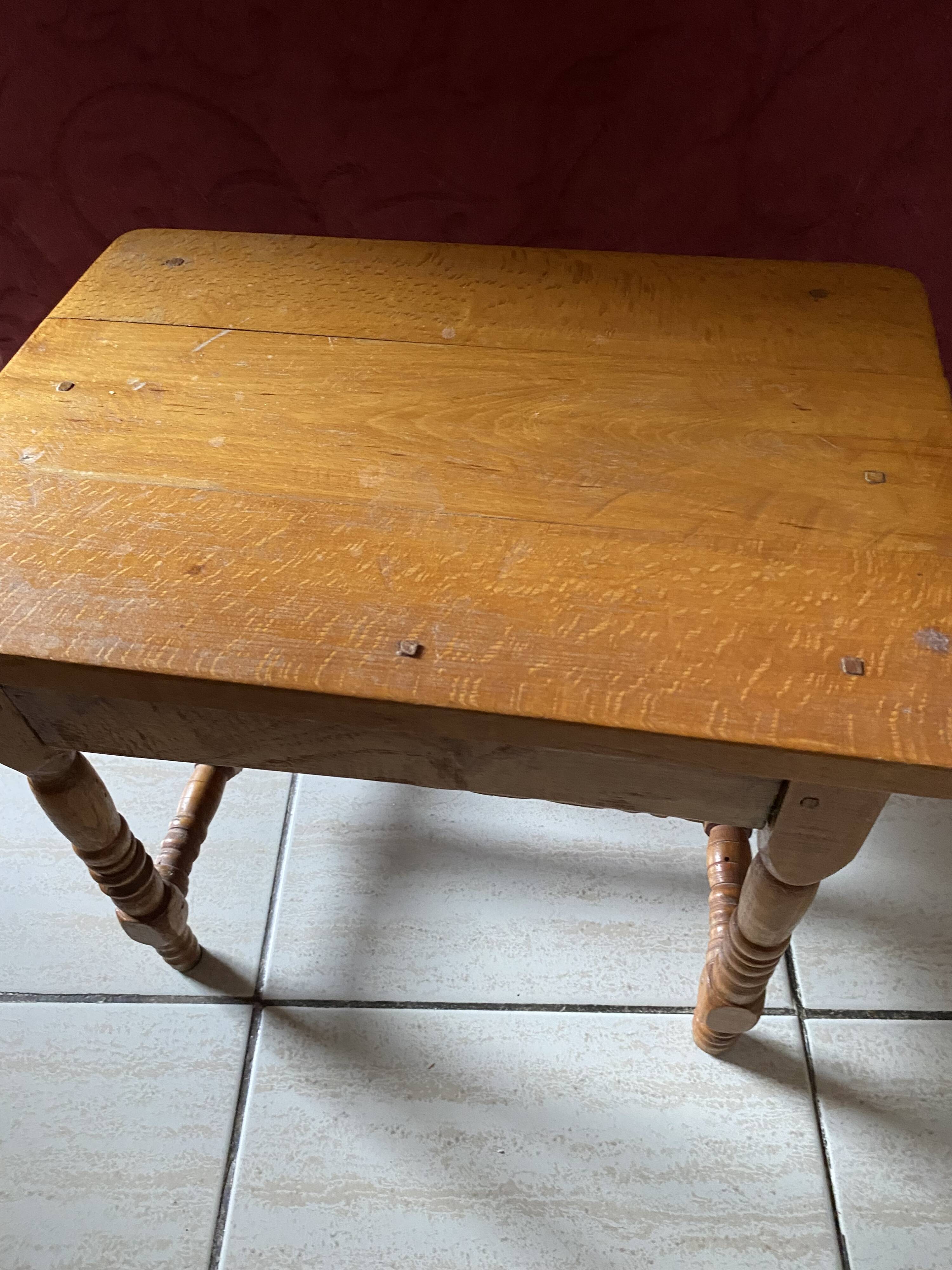 Small footrest bench in bohemian style.