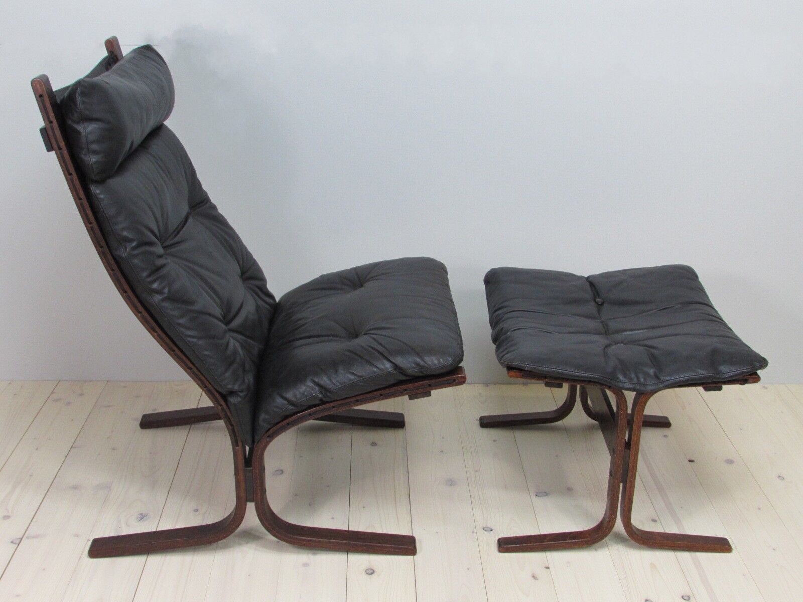 Siesta chair and footstool by Ingmar Relling for Westnova Norway - 1965