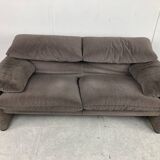 Maralunga sofa by Vico Magistretti for Cassina