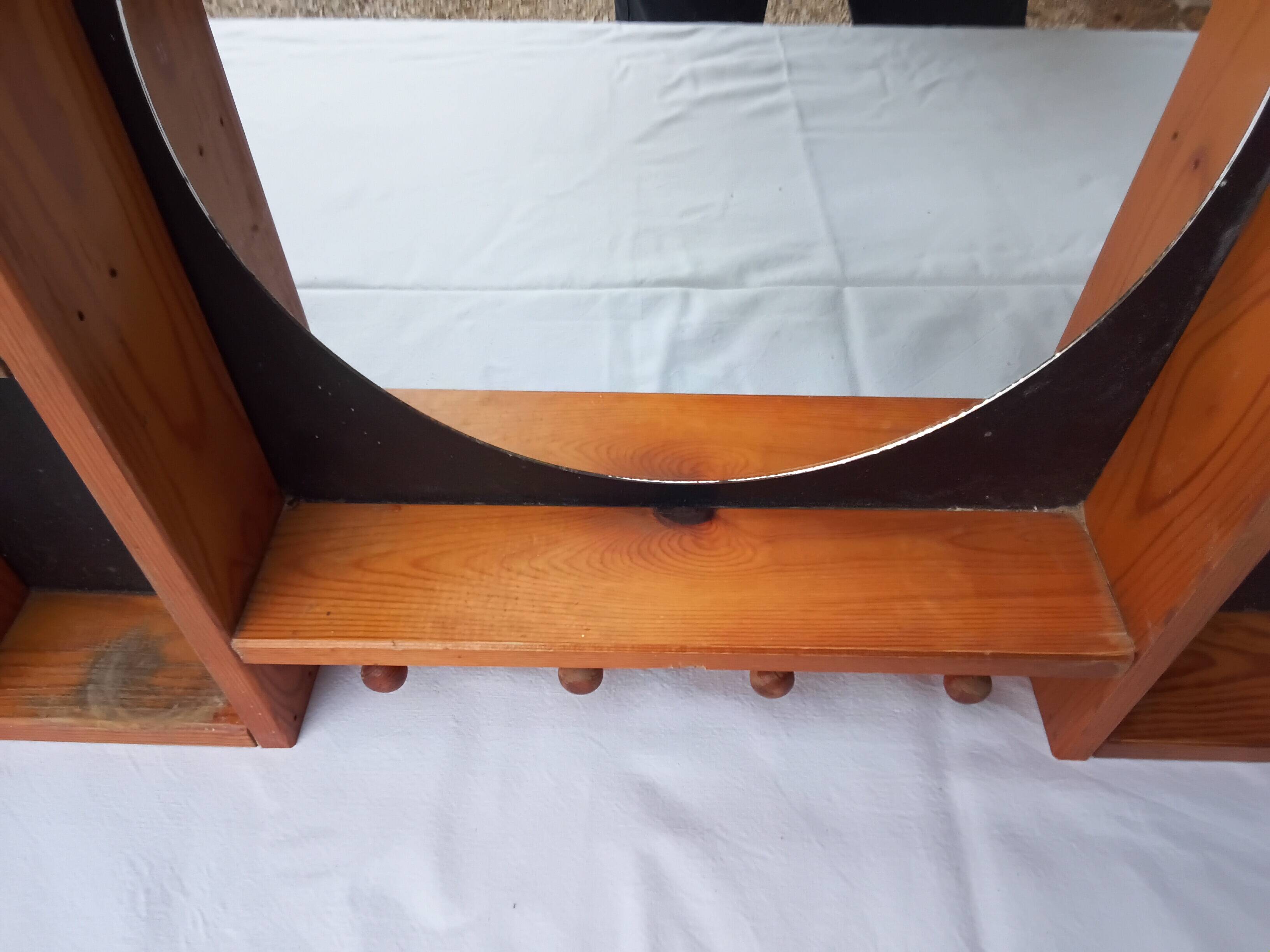 Étagère bois miroir rond année 80