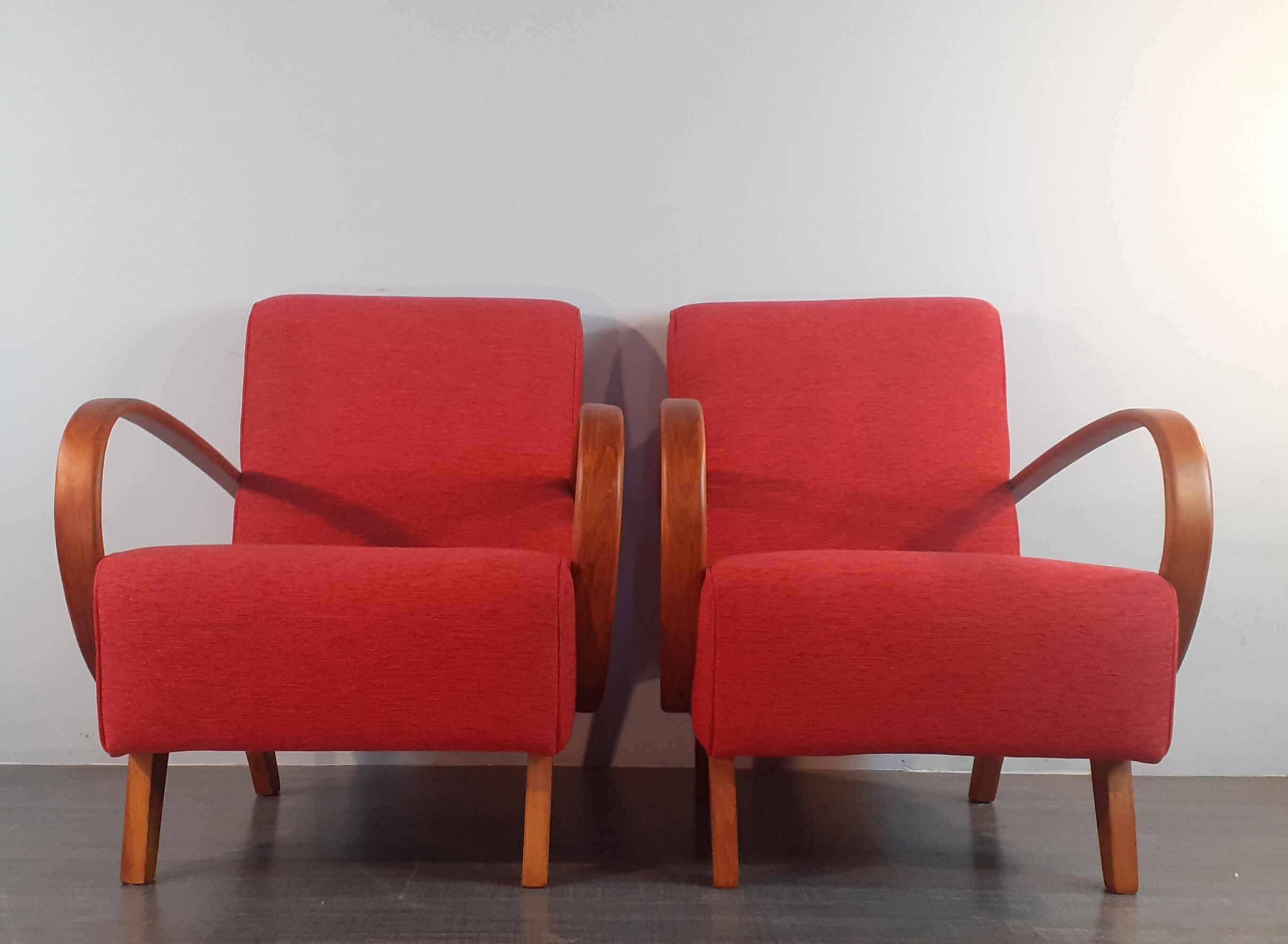 Pair of H262 Armchairs by Jindrich Halabala, Czech Art Deco 1940s