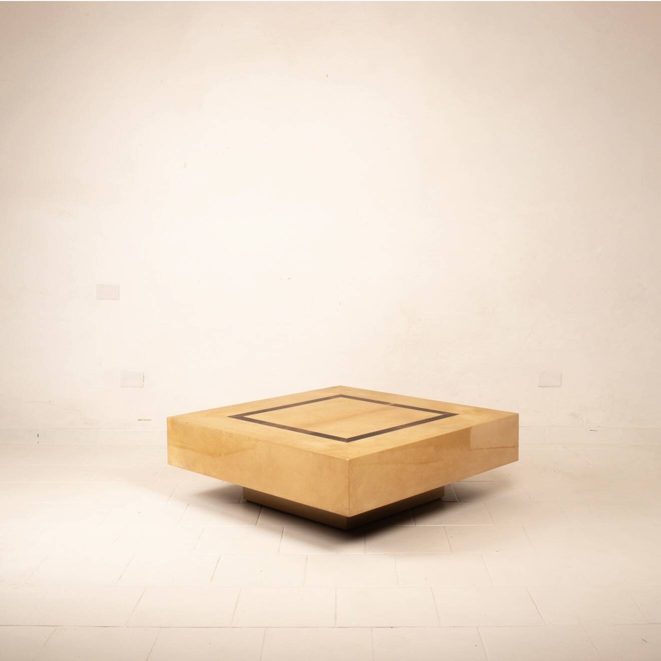 Table basse nucci valsecchi pour tura milano 1970 mod 3000d