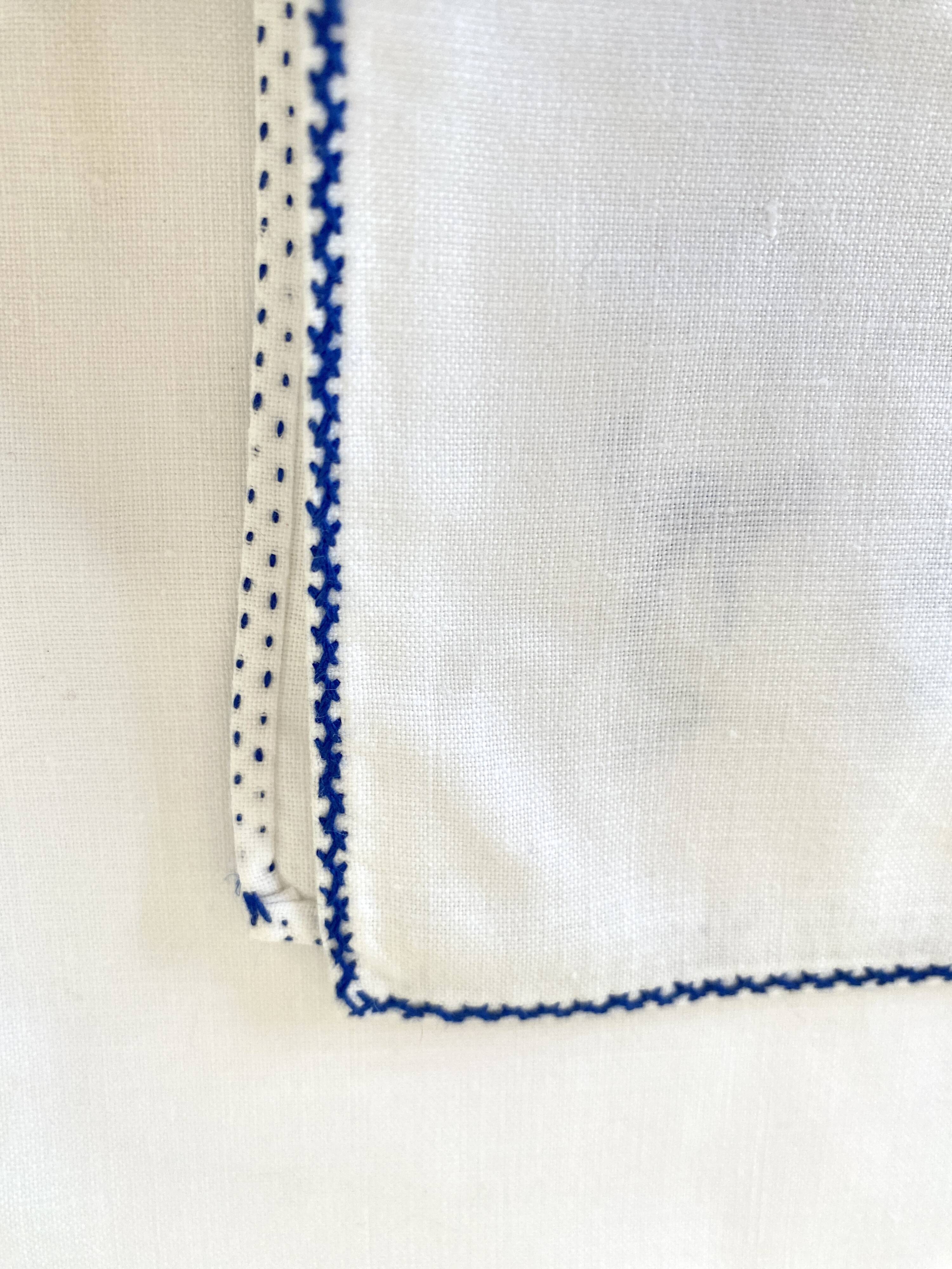 6 embroidered percal napkins, 28 cm