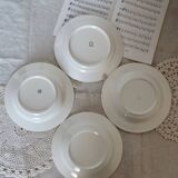 4 mismatched vintage blue and white earthenware soup plates - Set