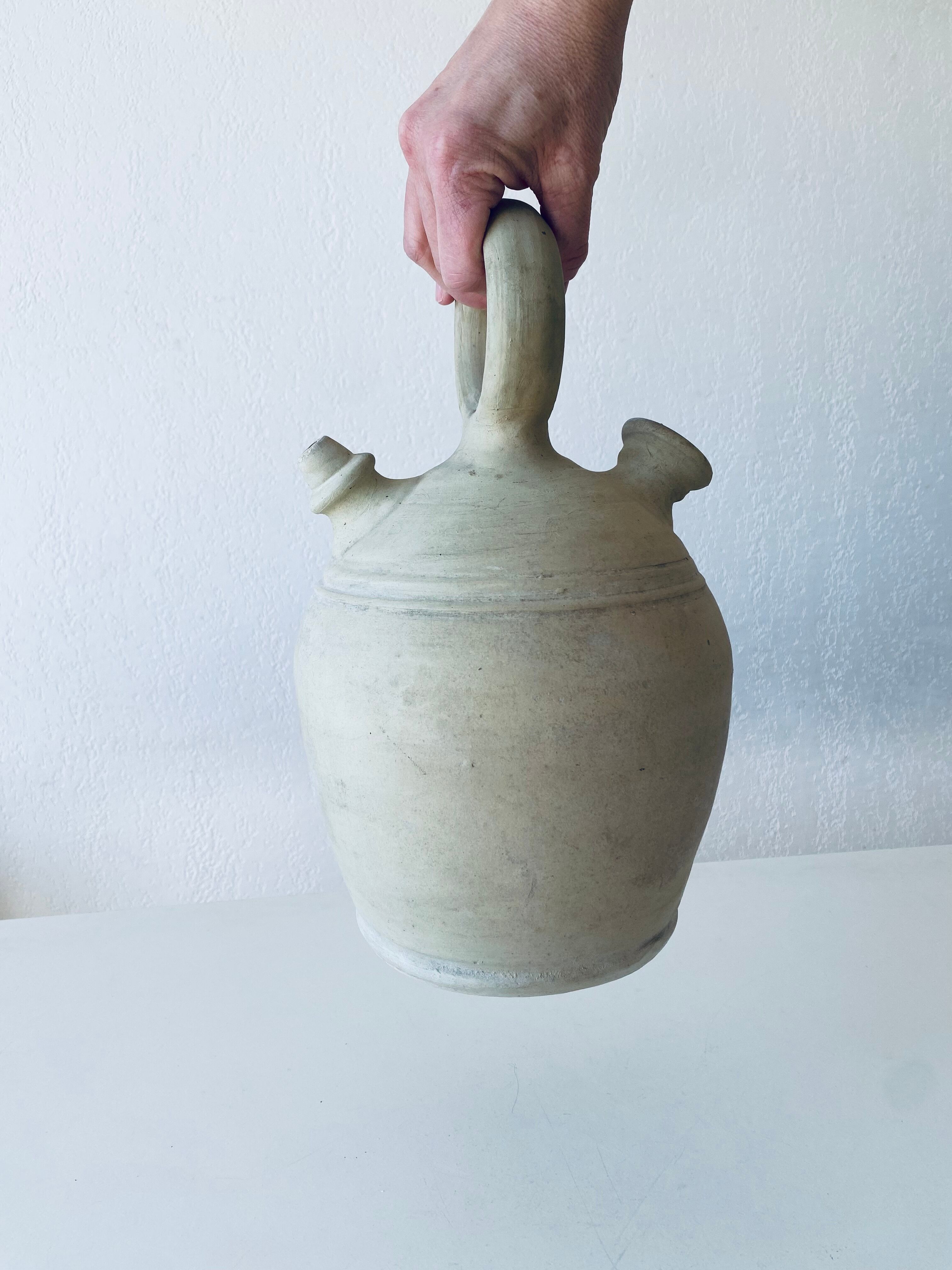 Gargoulette in white terracotta