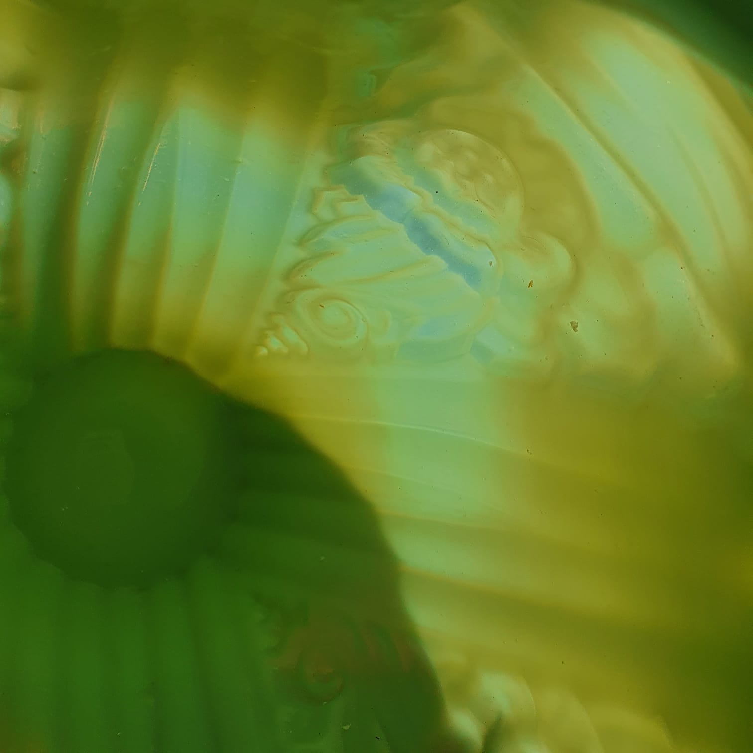 Vase en opaline Art Deco