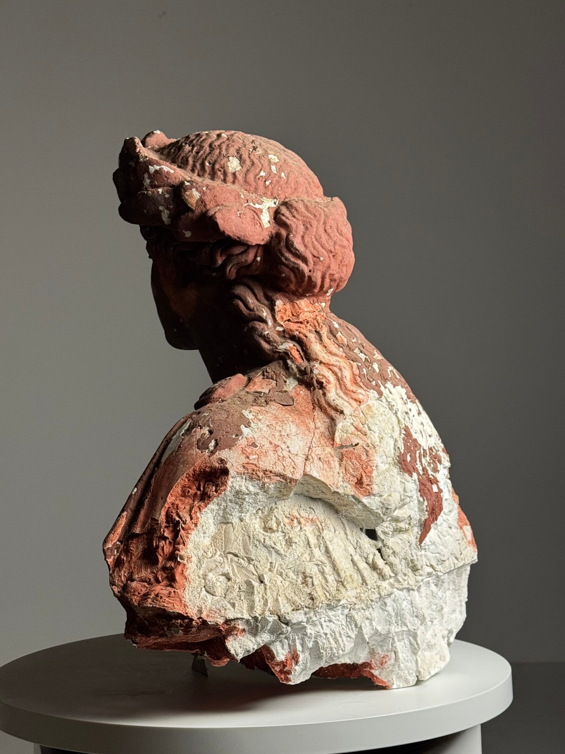 Statue en plâtre de déesse grecque du 20e siècle