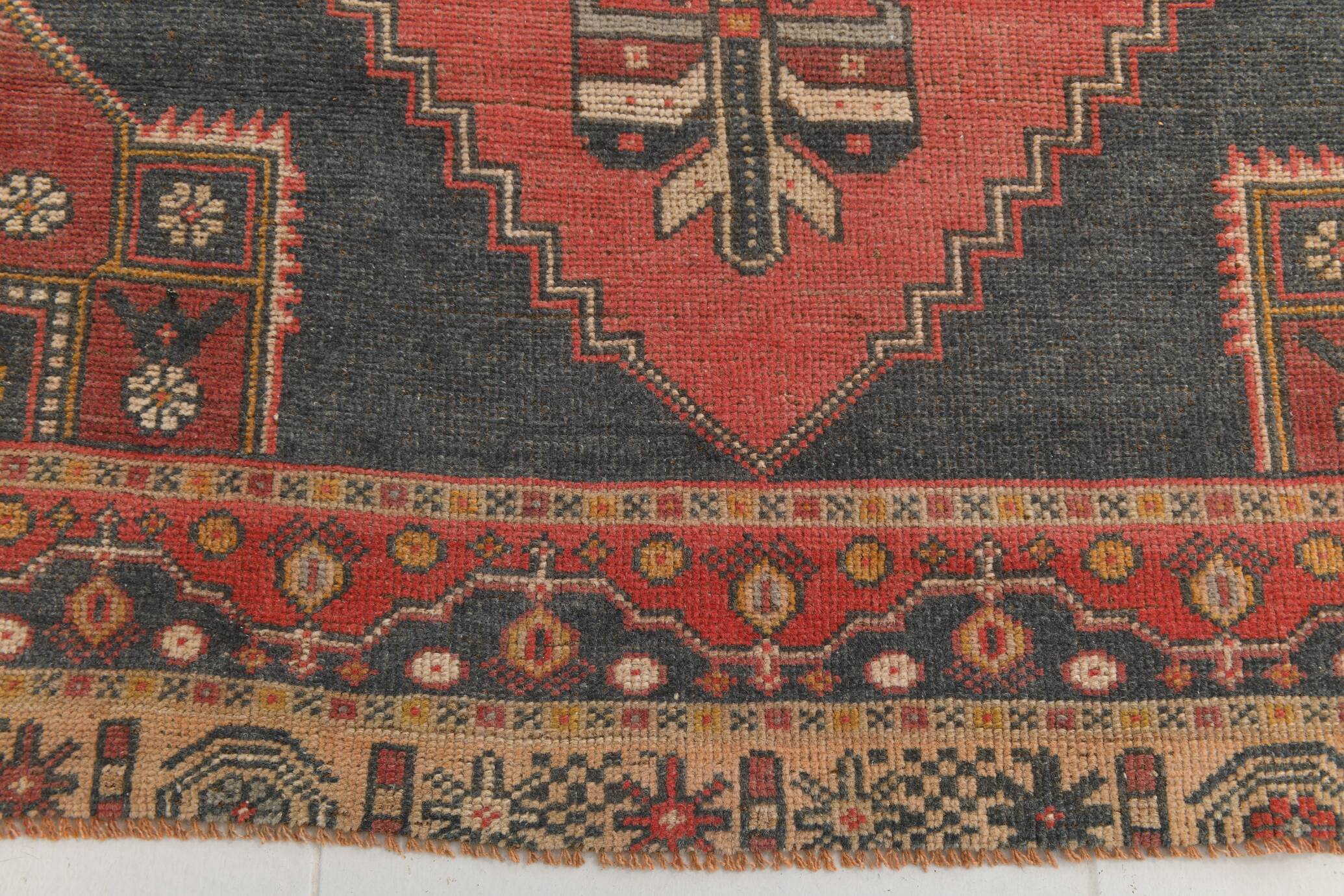 4x7 Geometric Oriental Red Vintage Persian Rug,  136x224Cm