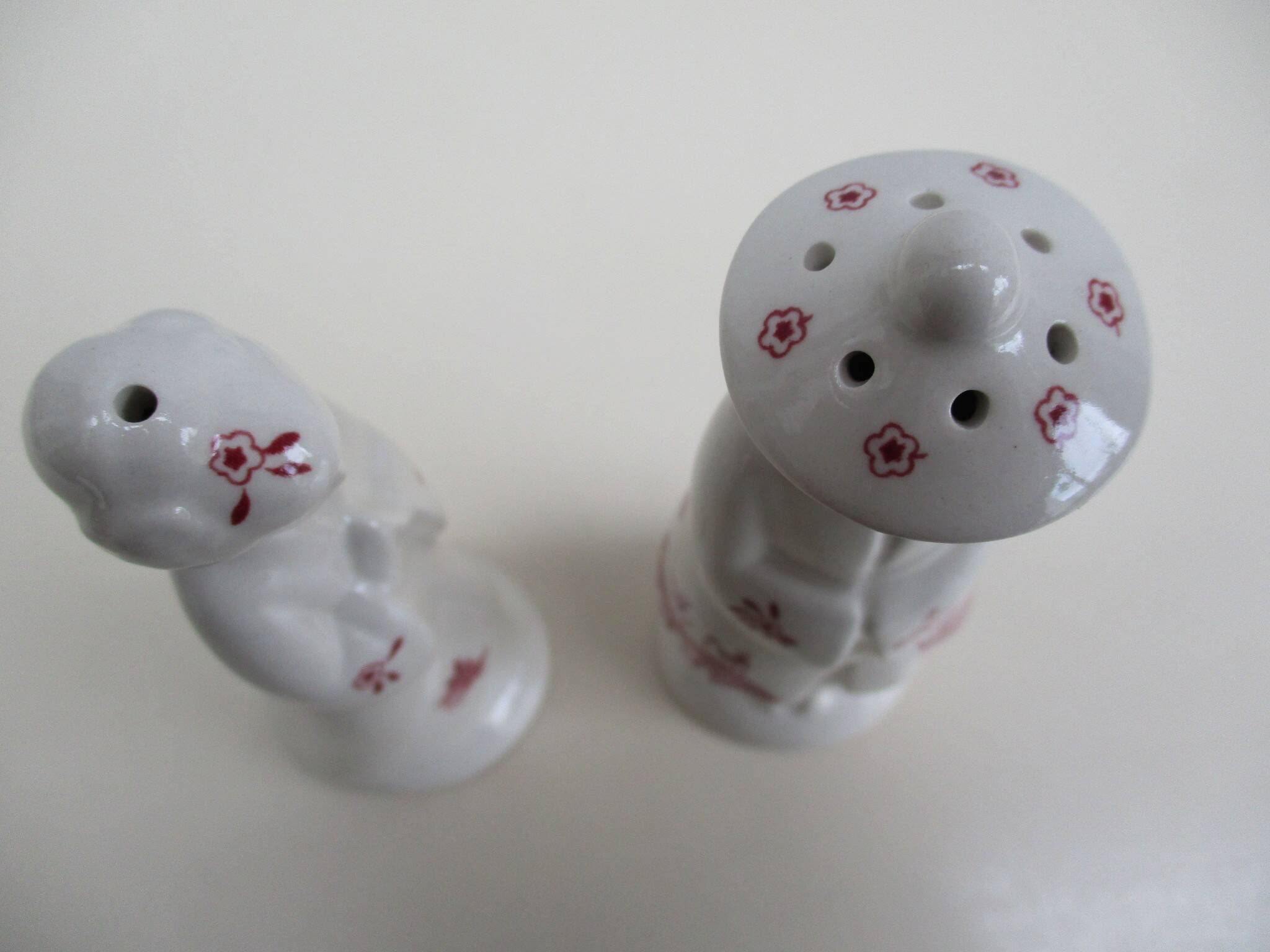 Salt and pepper shakers, ceramic Churchill England